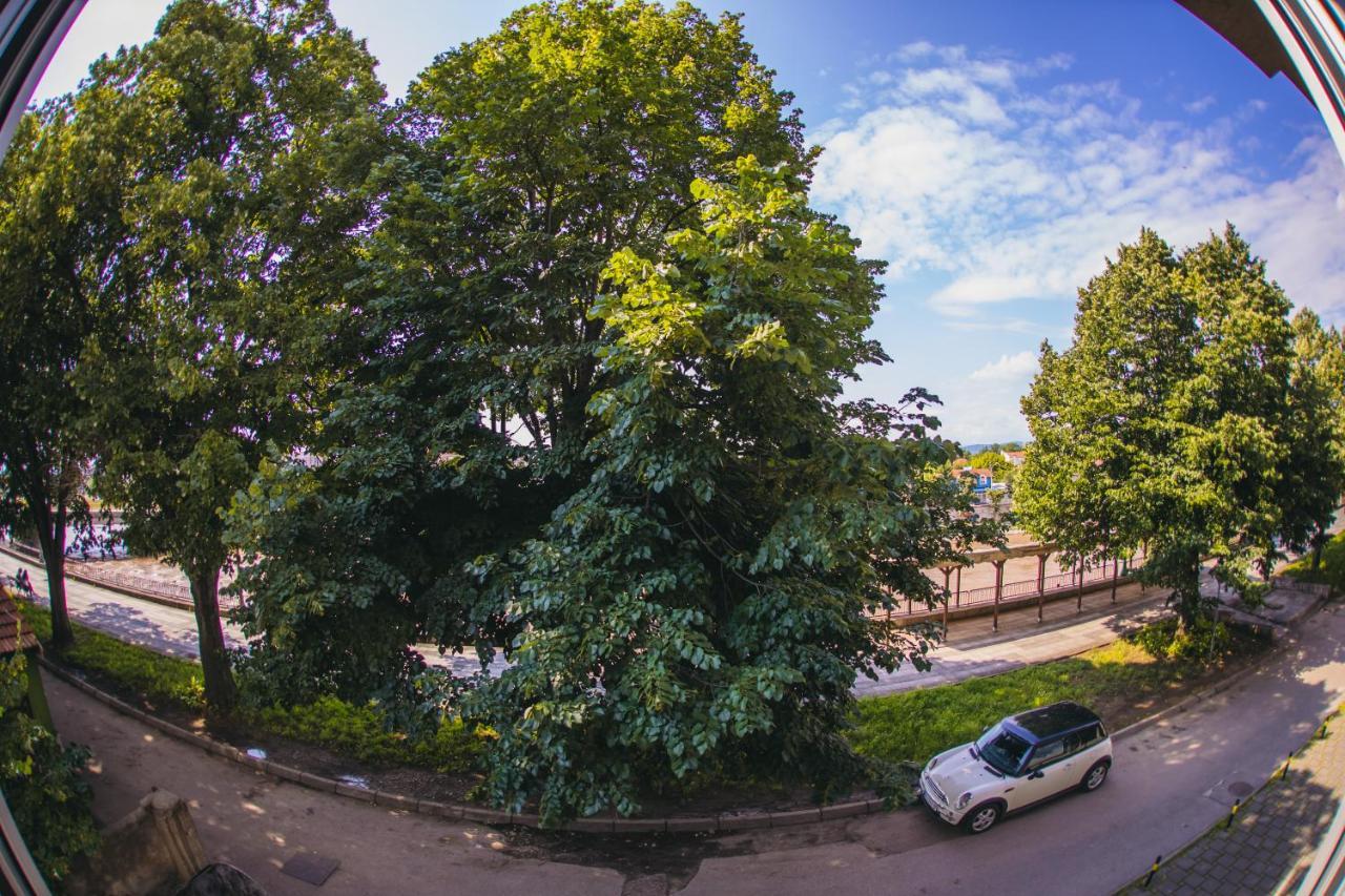 Riverview Ni Eksteriør billede